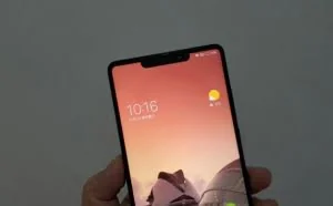 小米MIX 2s谍照曝光：简直就是活生生的iPhone X