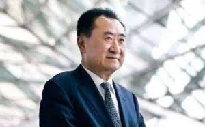 王健林是一条真正的硬汉子，“韧劲儿”是他的成功秘诀
