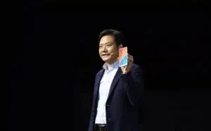 雷军：请 iPhone 用户拿着小米充电器为你们的信仰充值