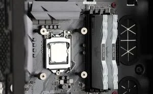 内存买单条16G还是8Gx2？