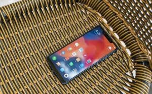 小米8虽然是高仿iPhone X 可它真的很好用