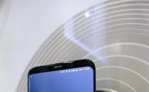 三星展示屏幕发声技术：听筒可以去掉了