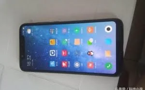 小米8用了一个月后的真实体验，说一说优缺点！