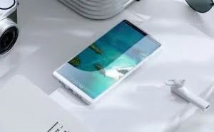 坚果R1纯白色今日10点开售：3999元起