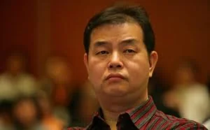 中国第一程序员，曾一人打败微软200人，雷军都要喊他师傅！