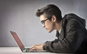 惊人：你的信息泄露了你在浏览网址的时候，正在泄露自己的信息！
