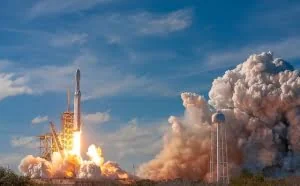 马斯克太空跑车竟暗藏第二载荷，肩负神秘使命，可运行140亿年！