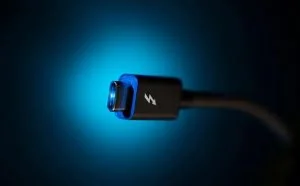 USB 4.0要来了，速率再翻倍，还融合了英特尔的雷电3
