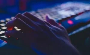 黑客从Citrix窃取6TB数据 FBI正在调查