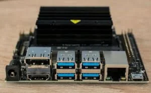 英伟达发布嵌入式电脑Jetson Nano，售价660元人民币