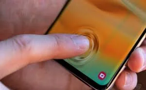 劲爆：境外黑客花13分钟复制指纹，并开机三星Galaxy S10