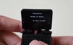 发烧友制作了一台超小型的ThinkTiny笔记本 可在指尖上运行