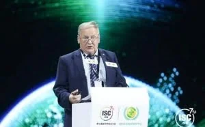 俄罗斯网络安全专家：50多个国家正在开发网络武器