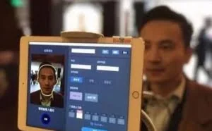 人脸数据黑产调查：800元可买“扒脸”教程，攻击设备不需要黑客