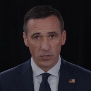 FBI宣布逮捕了黑掉他们系统的黑客组织ShinyHunters